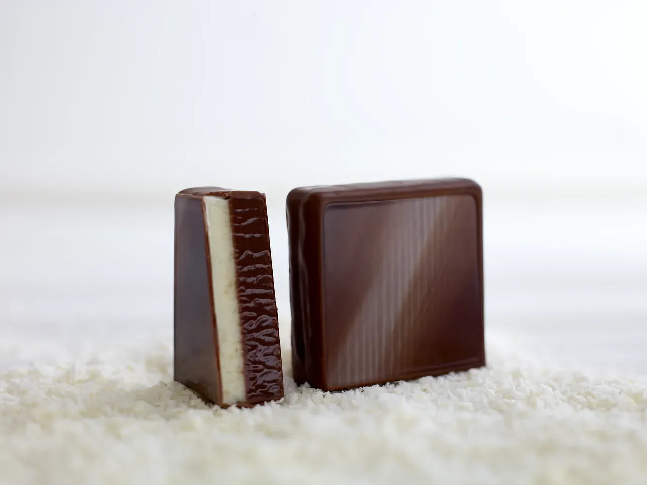 Belcolade Origins-chocolade Origins Lait Cameroon 45% 1 kg Origins Lait Cameroon 45% 1 kg/Bestel eenvoudig online/Anisana